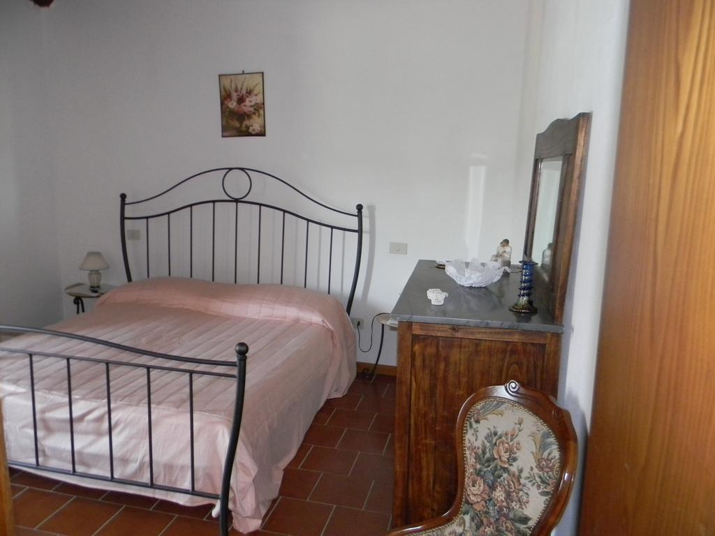 セッレ・ディ・ラポラーノ Agriturismo Podere La Selvaヴィラ エクステリア 写真